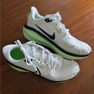 Nike Vomero Womens Size 6.5